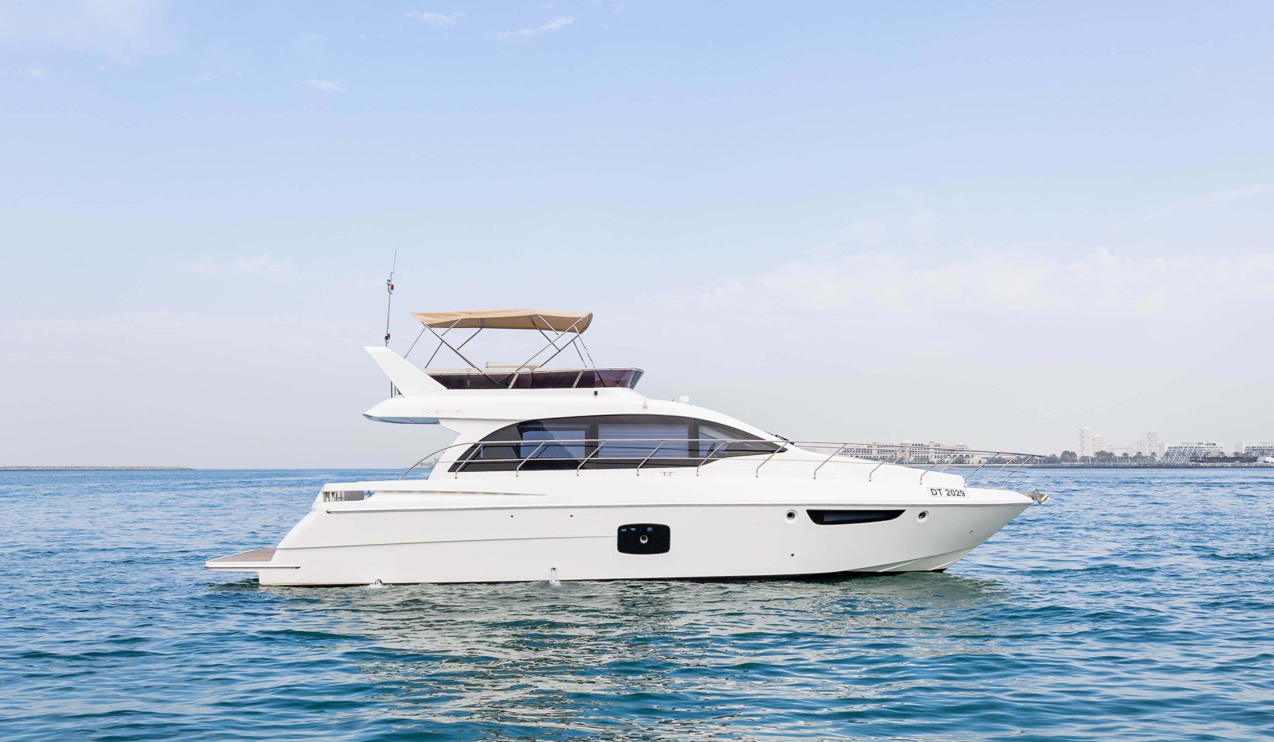 52’ OXO UNO NEO images