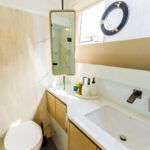 Bathroom 3 60'Volare