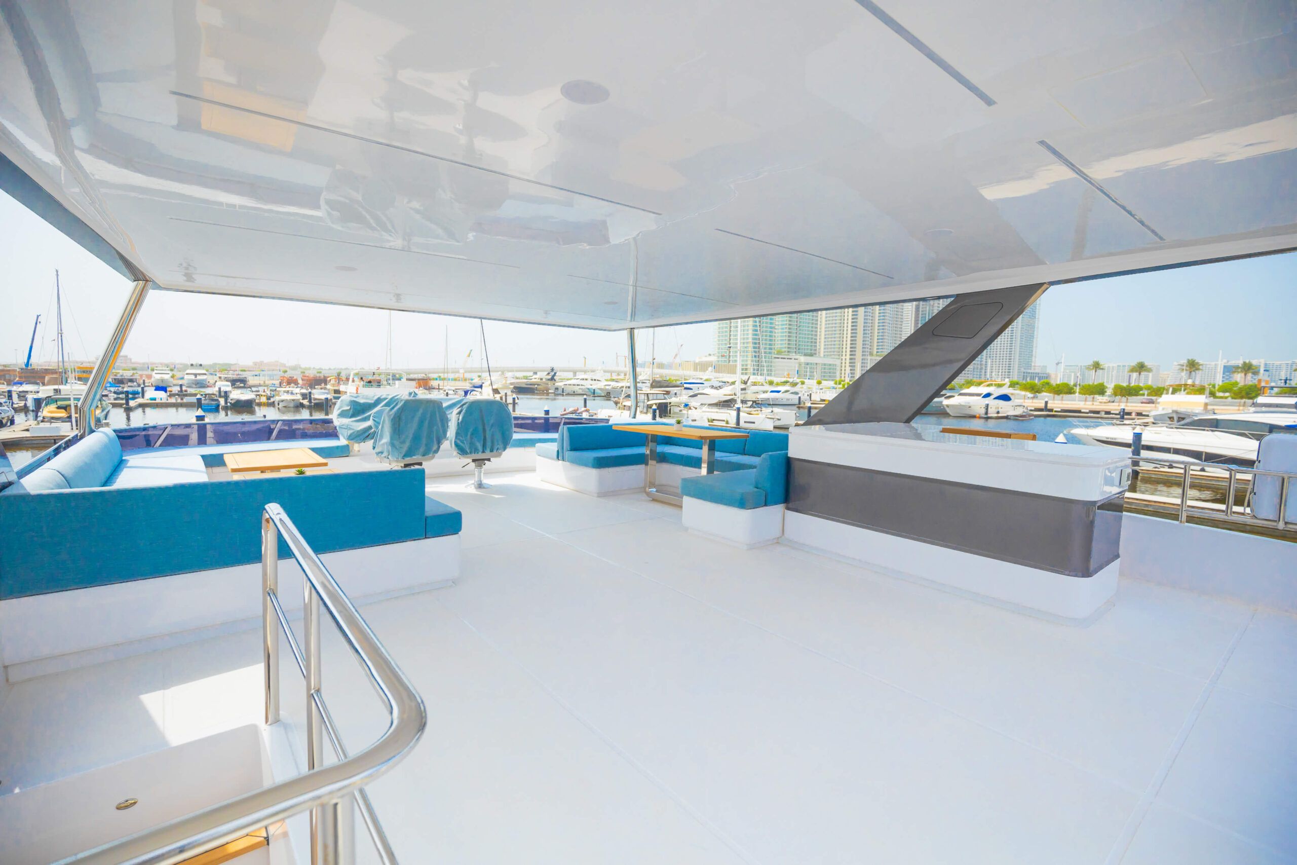 Flybridge 1 60'Volare