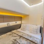 Guest 1 60'Volare