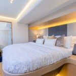 Master Cabin 1 60'Volare